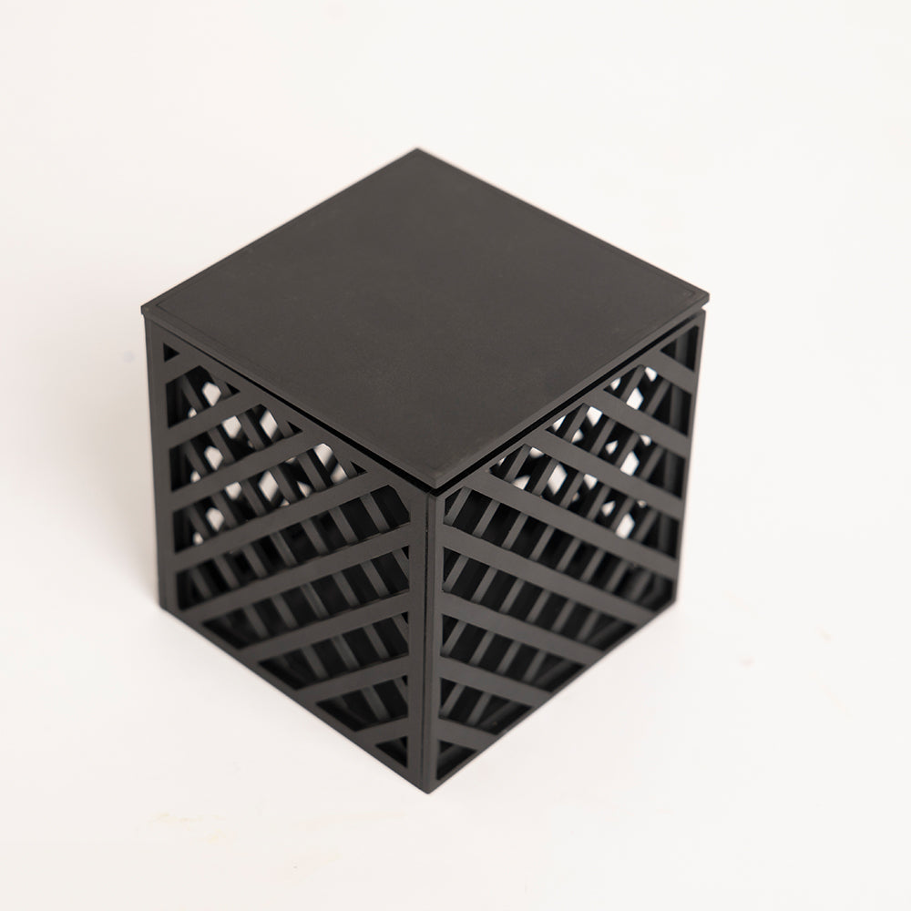 Angled display showing crosshatch texture and double-layered structure