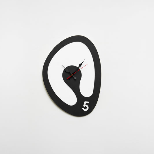 CurveLine Signature Clock